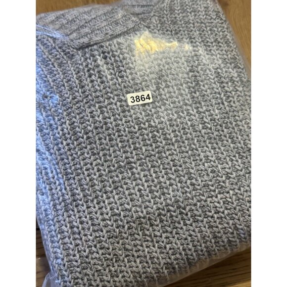 Anthropologie Silence + Noise Knit Side Slit Step Hem V Neck Sweater Size Medium - Picture 10 of 10